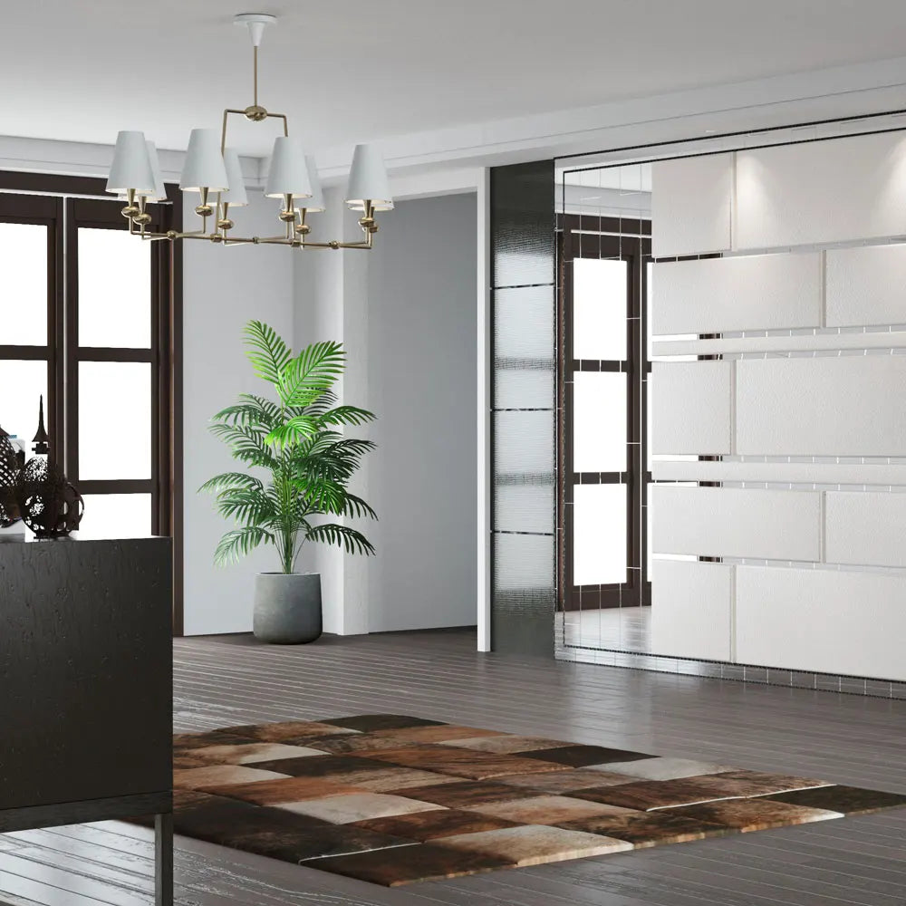 עציץ מלאכותי גדול בעיצוב טרופי