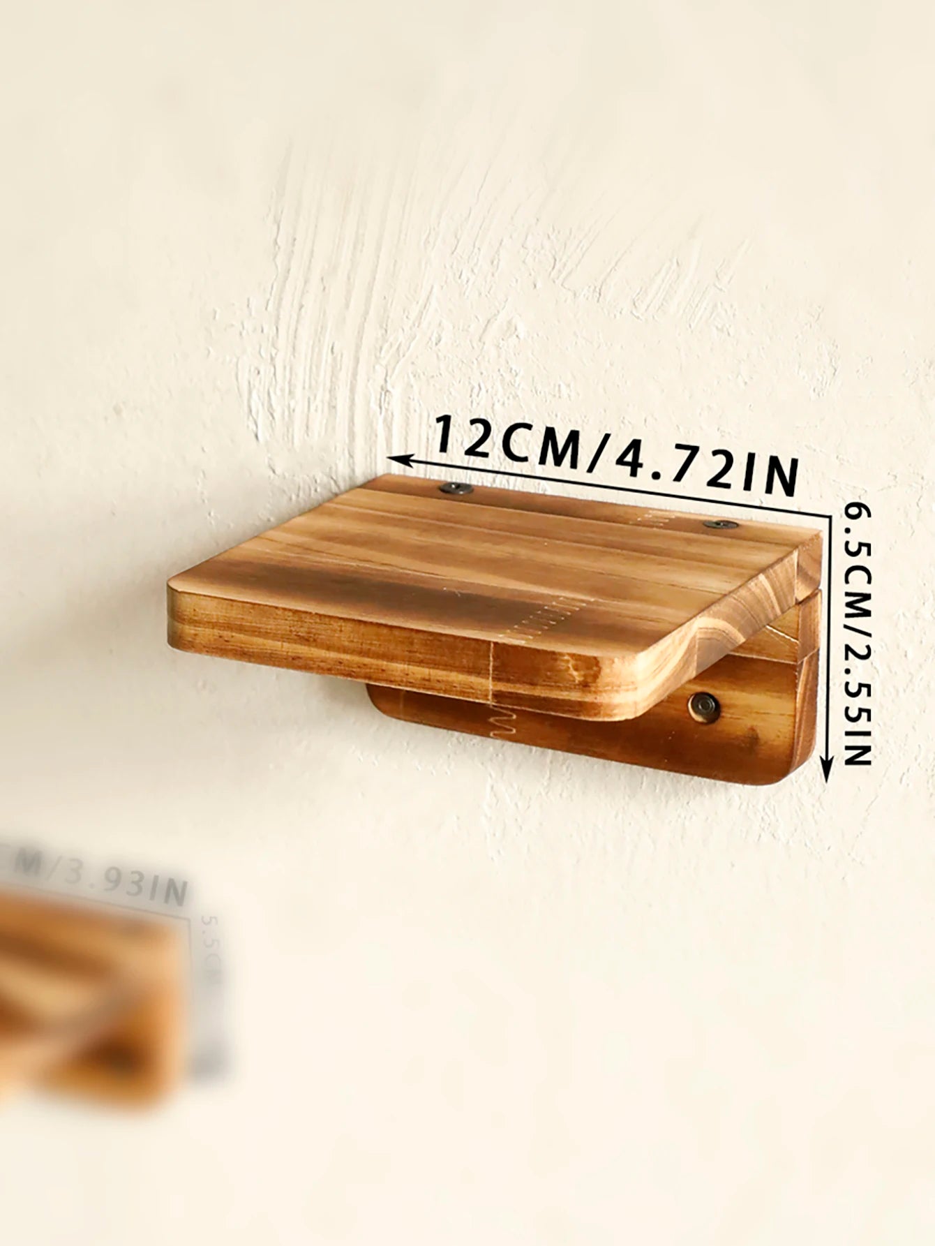 מדף עץ דקורטיבי לתלייה על הקיר